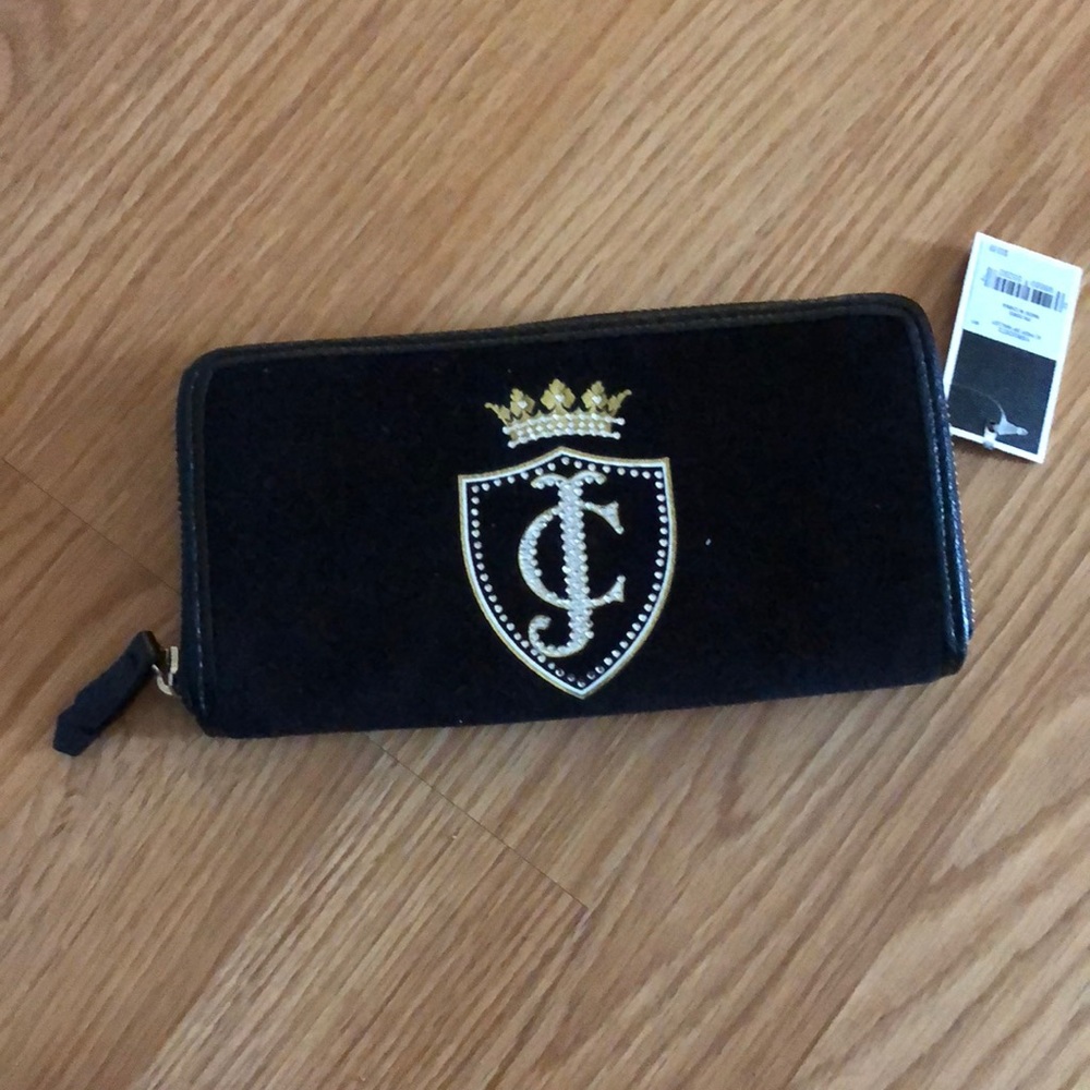 Juicy Couture zip wallet